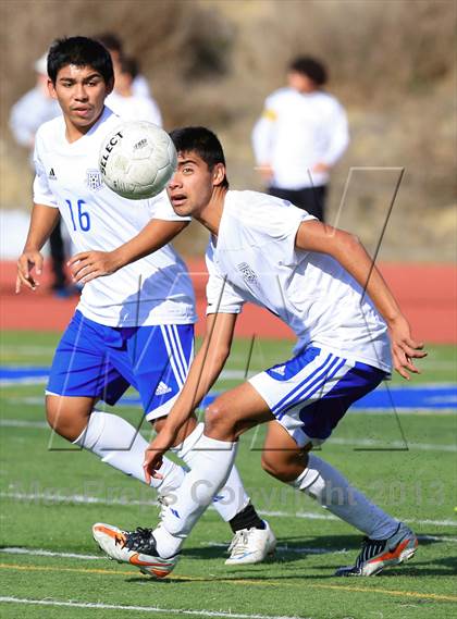 Thumbnail 2 in Poway vs. San Diego (22nd Annual San Diego Holiday Tournament) photogallery.