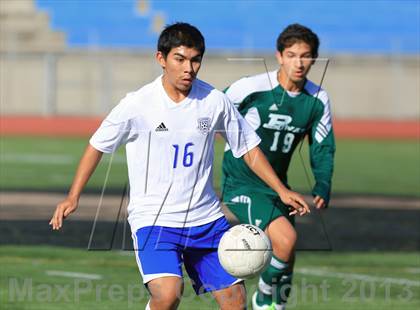Thumbnail 2 in Poway vs. San Diego (22nd Annual San Diego Holiday Tournament) photogallery.