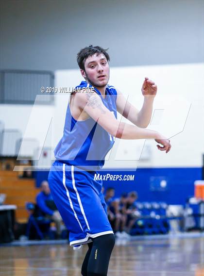 Thumbnail 1 in Roscoe Central vs. Livingston Manor (Section 9 Class D Championship) photogallery.