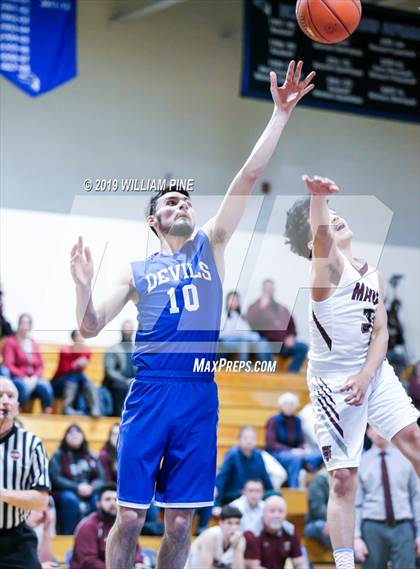Thumbnail 3 in Roscoe Central vs. Livingston Manor (Section 9 Class D Championship) photogallery.