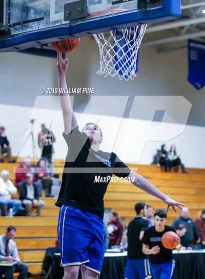 Thumbnail 3 in Roscoe Central vs. Livingston Manor (Section 9 Class D Championship) photogallery.