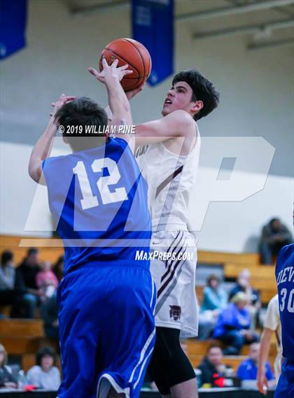 Thumbnail 1 in Roscoe Central vs. Livingston Manor (Section 9 Class D Championship) photogallery.