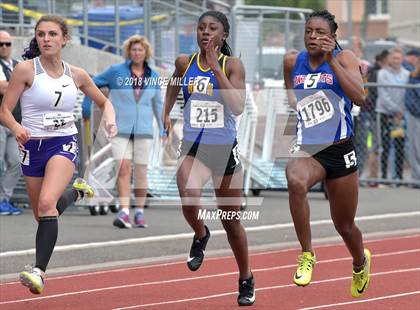 Thumbnail 1 in WIAA 2A Track & Field Finals photogallery.