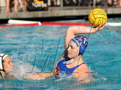 Thumbnail 1 in St. Ignatius vs St. Mary's (Davis Fall Classic) photogallery.