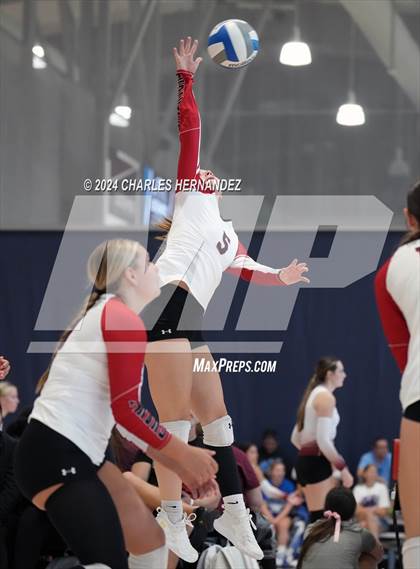 Thumbnail 3 in Huntsville vs. Victoria West (Legends Invitational) photogallery.