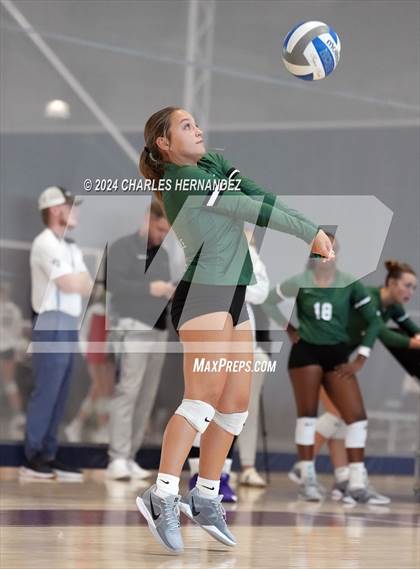 Thumbnail 2 in Huntsville vs. Victoria West (Legends Invitational) photogallery.