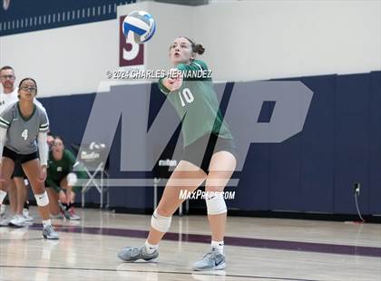 Thumbnail 2 in Huntsville vs. Victoria West (Legends Invitational) photogallery.