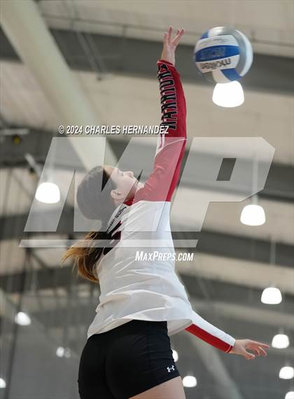 Thumbnail 1 in Huntsville vs. Victoria West (Legends Invitational) photogallery.