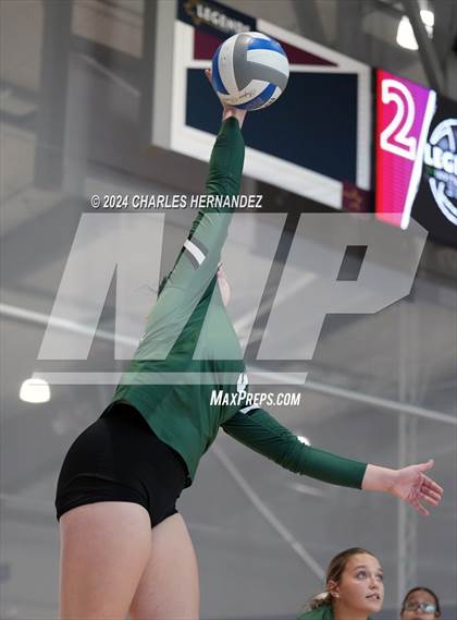 Thumbnail 2 in Huntsville vs. Victoria West (Legends Invitational) photogallery.