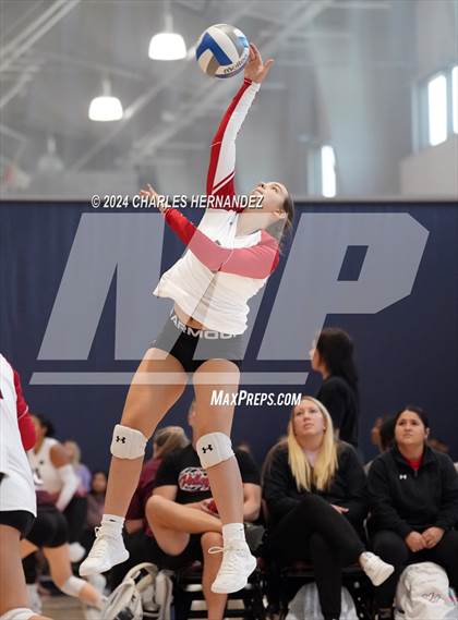 Thumbnail 1 in Huntsville vs. Victoria West (Legends Invitational) photogallery.