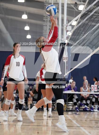 Thumbnail 2 in Huntsville vs. Victoria West (Legends Invitational) photogallery.