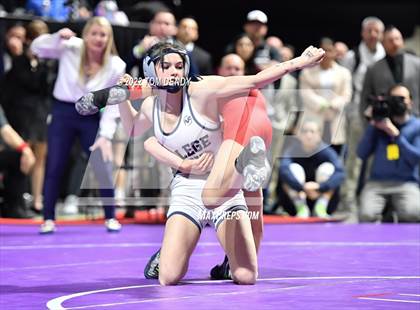 Thumbnail 2 in UIL State Championships - 6A 102lb Final photogallery.