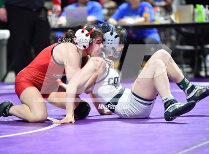 Thumbnail 2 in UIL State Championships - 6A 102lb Final photogallery.