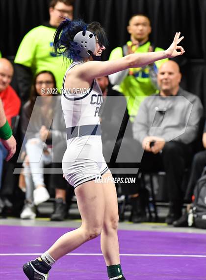 Thumbnail 1 in UIL State Championships - 6A 102lb Final photogallery.