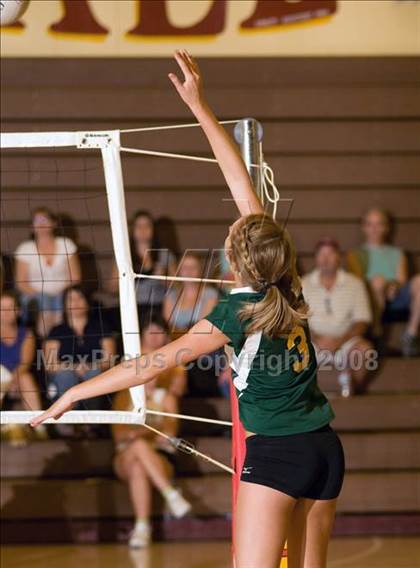 Thumbnail 3 in Buhach Colony vs Davis (Oakdale Invitational) photogallery.