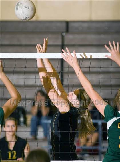 Thumbnail 1 in Buhach Colony vs Davis (Oakdale Invitational) photogallery.
