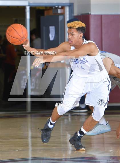 Thumbnail 3 in Saddleback Valley Christian vs. Orange Glen (Rancho Mirage Holiday Invitational) photogallery.