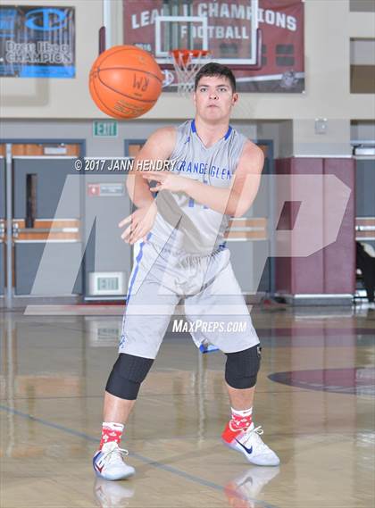 Thumbnail 3 in Saddleback Valley Christian vs. Orange Glen (Rancho Mirage Holiday Invitational) photogallery.