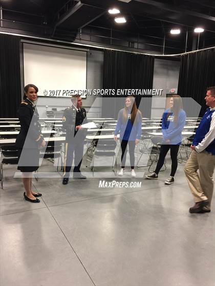 Thumbnail 2 in Northwest (Olathe) TOC Ceremony photogallery.