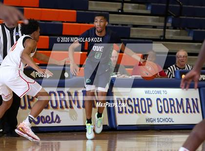 Thumbnail 1 in Fairfax vs. Overland photogallery.