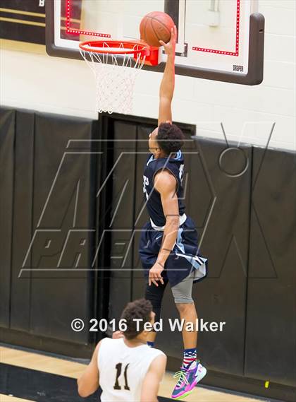 Thumbnail 3 in Valley Christian @ Archbishop Mitty photogallery.