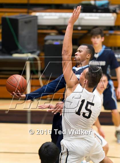 Thumbnail 2 in Valley Christian @ Archbishop Mitty photogallery.