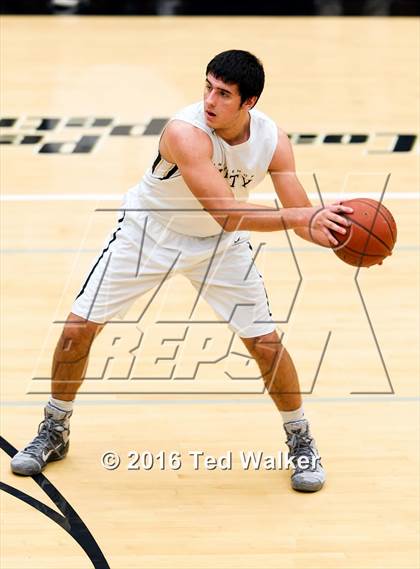 Thumbnail 1 in Valley Christian @ Archbishop Mitty photogallery.