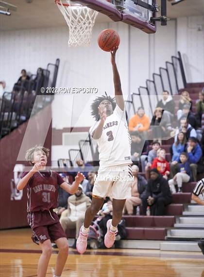 Thumbnail 1 in East Hampton vs Southampton (Holiday Classic) photogallery.