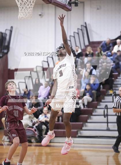 Thumbnail 3 in East Hampton vs Southampton (Holiday Classic) photogallery.
