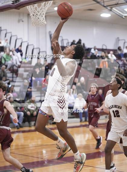 Thumbnail 2 in East Hampton vs Southampton (Holiday Classic) photogallery.