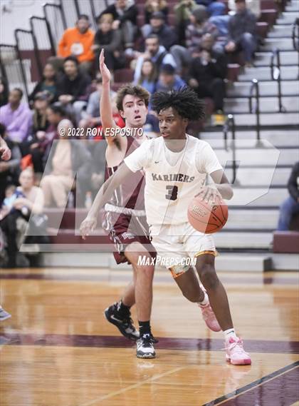 Thumbnail 1 in East Hampton vs Southampton (Holiday Classic) photogallery.