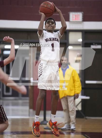 Thumbnail 3 in East Hampton vs Southampton (Holiday Classic) photogallery.