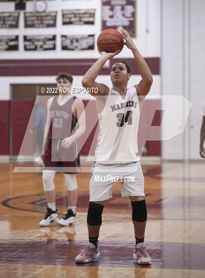 Thumbnail 3 in East Hampton vs Southampton (Holiday Classic) photogallery.