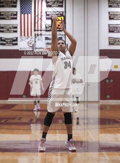 Thumbnail 1 in East Hampton vs Southampton (Holiday Classic) photogallery.