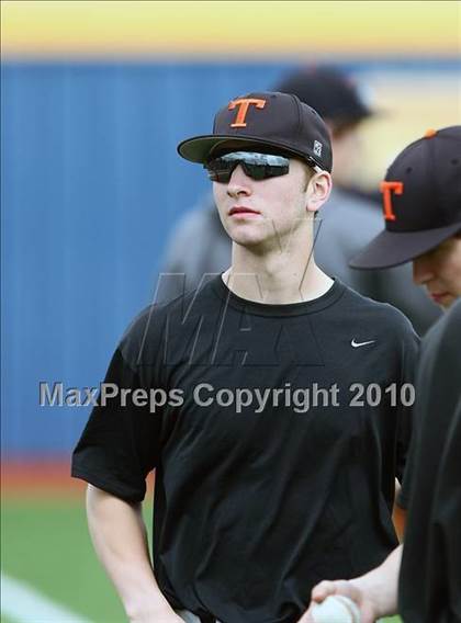 Thumbnail 3 in Texas vs Dallas Jesuit (Jesuit Baseball Classic ) photogallery.