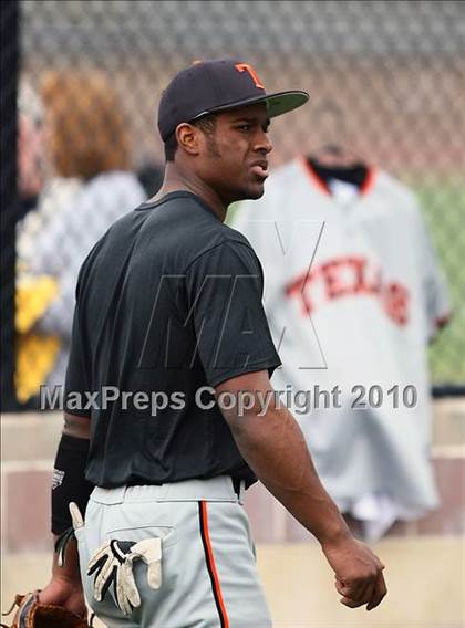 Thumbnail 2 in Texas vs Dallas Jesuit (Jesuit Baseball Classic ) photogallery.