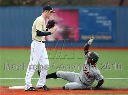 Thumbnail 2 in Texas vs Dallas Jesuit (Jesuit Baseball Classic ) photogallery.