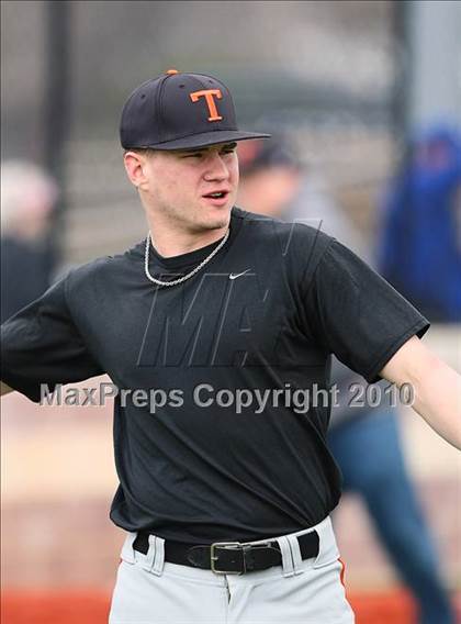 Thumbnail 1 in Texas vs Dallas Jesuit (Jesuit Baseball Classic ) photogallery.