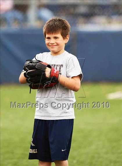 Thumbnail 1 in Texas vs Dallas Jesuit (Jesuit Baseball Classic ) photogallery.