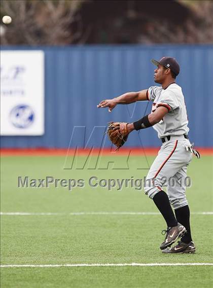 Thumbnail 1 in Texas vs Dallas Jesuit (Jesuit Baseball Classic ) photogallery.