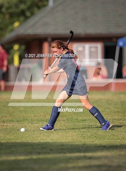 Thumbnail 1 in Sacred Heart Academy vs DuPont Manual (Sacred Heart Academy Apple Tournament) photogallery.
