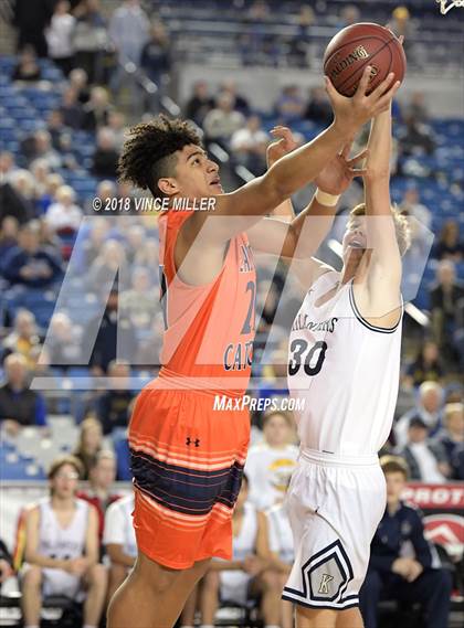 Thumbnail 2 in Eastside Catholic vs. Kelso (WIAA 3A Quarterfinal)  photogallery.