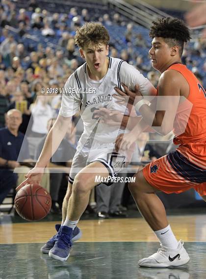 Thumbnail 2 in Eastside Catholic vs. Kelso (WIAA 3A Quarterfinal)  photogallery.
