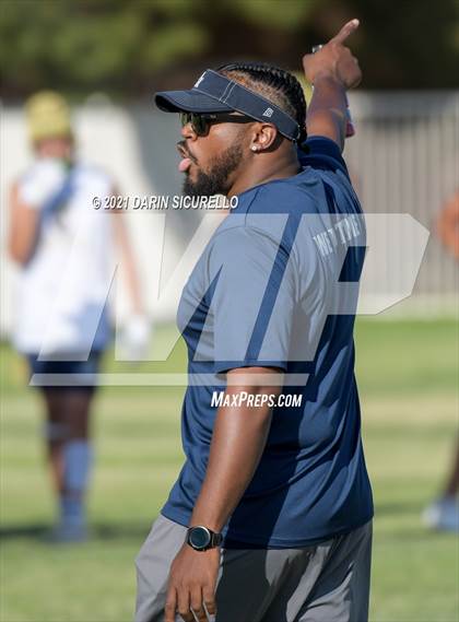 Thumbnail 3 in Yuma Catholic vs  Ironwood Ridge (Cactus Duel Out West 7-on-7 Tournament) photogallery.