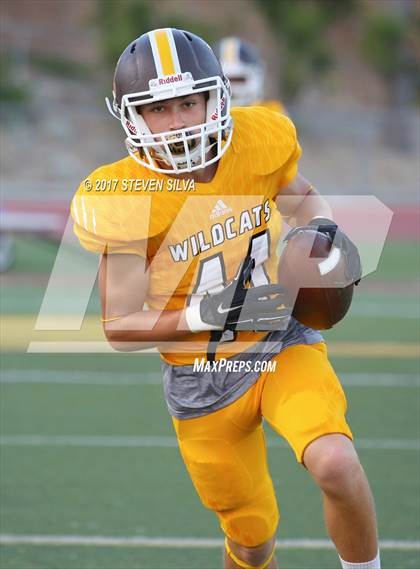 Thumbnail 1 in Fallbrook @ El Camino photogallery.
