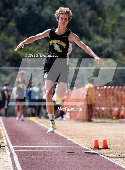 Thumbnail 3 in Elmer Runge Invitational photogallery.