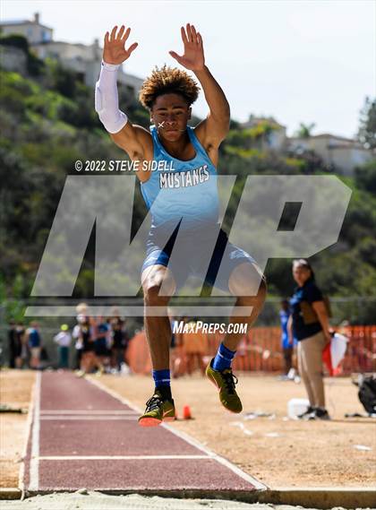Thumbnail 1 in Elmer Runge Invitational photogallery.