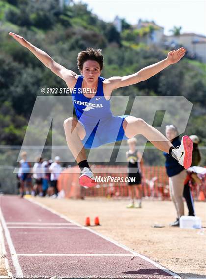 Thumbnail 3 in Elmer Runge Invitational photogallery.