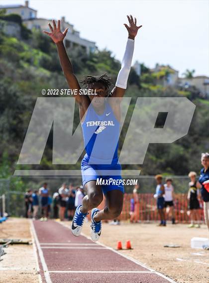 Thumbnail 1 in Elmer Runge Invitational photogallery.
