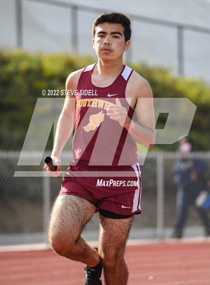 Thumbnail 2 in Elmer Runge Invitational photogallery.